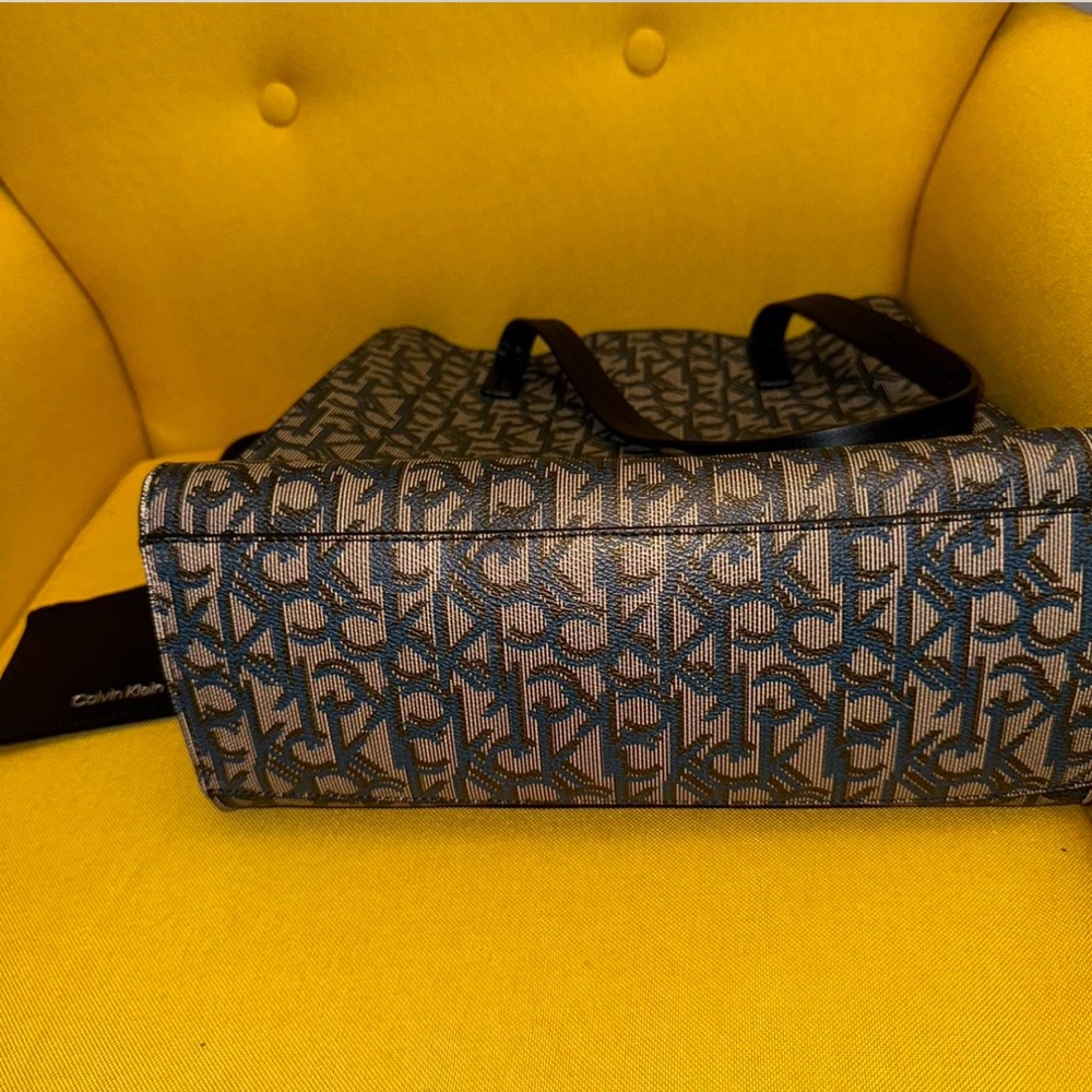 Calvin Klein Leather Multiple Compartment Bag - image 5